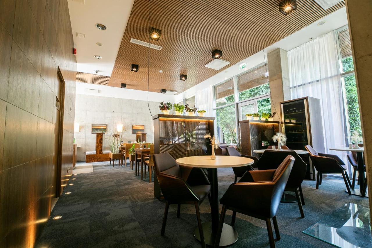 Johan Design & Spa Hotel Kuressaare Dış mekan fotoğraf