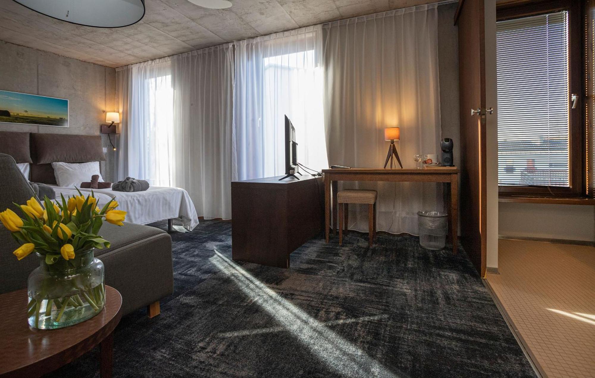 Johan Design & Spa Hotel Kuressaare Dış mekan fotoğraf