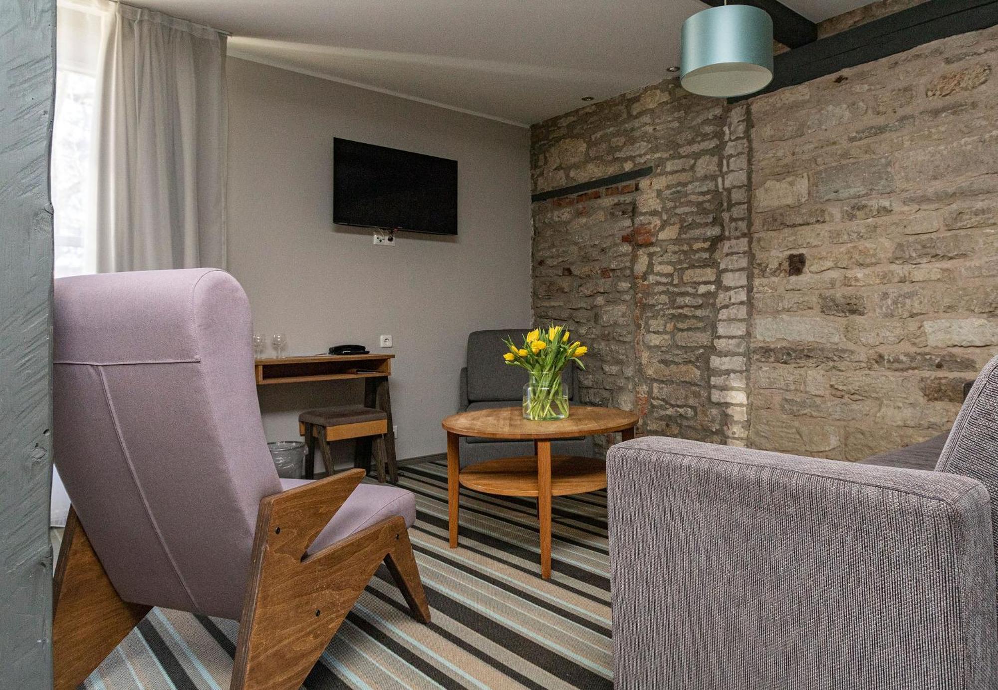 Johan Design & Spa Hotel Kuressaare Oda fotoğraf